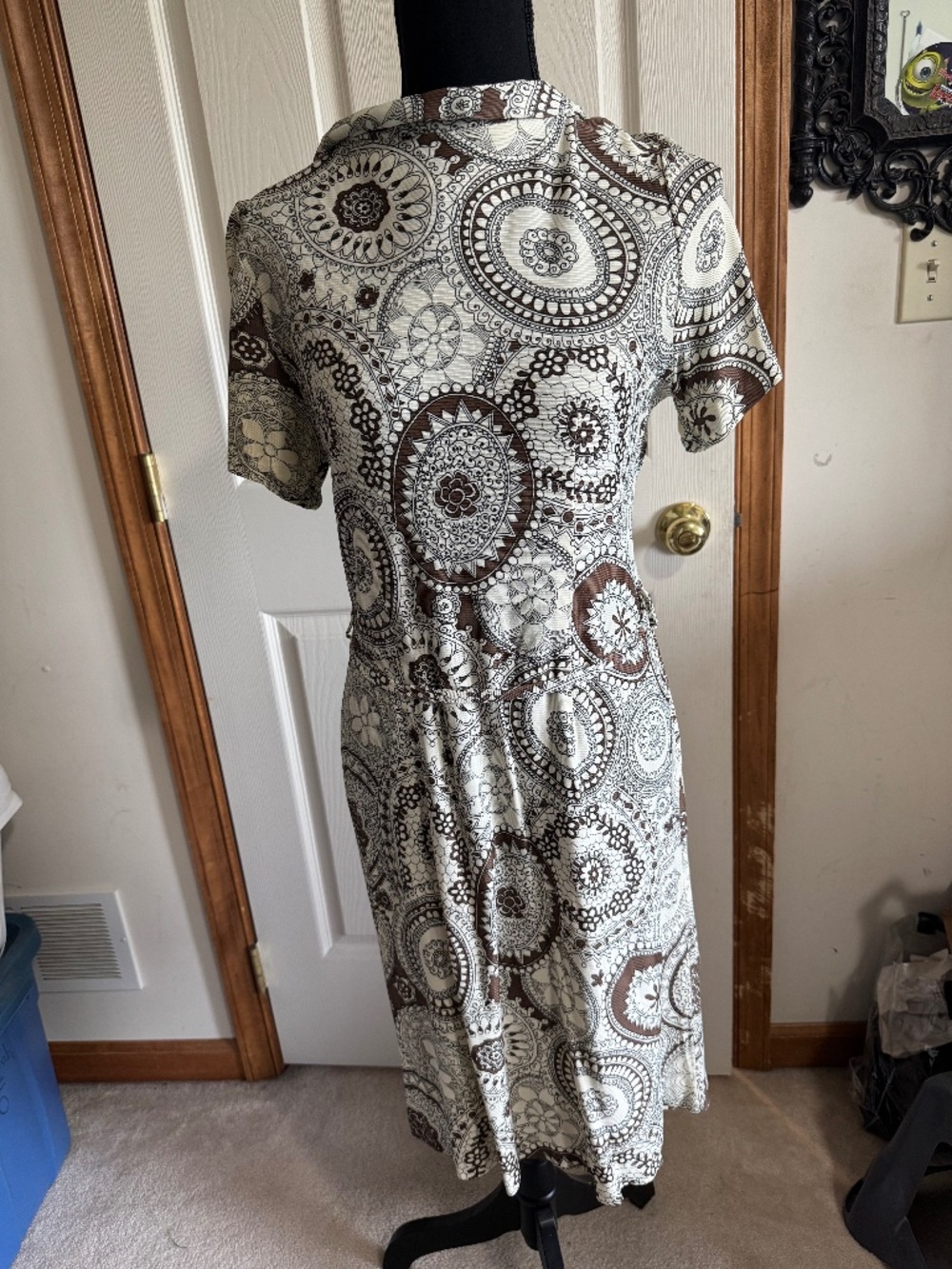 Vintage Women’s Dress 1950’s great shape! Stretchy and cute!